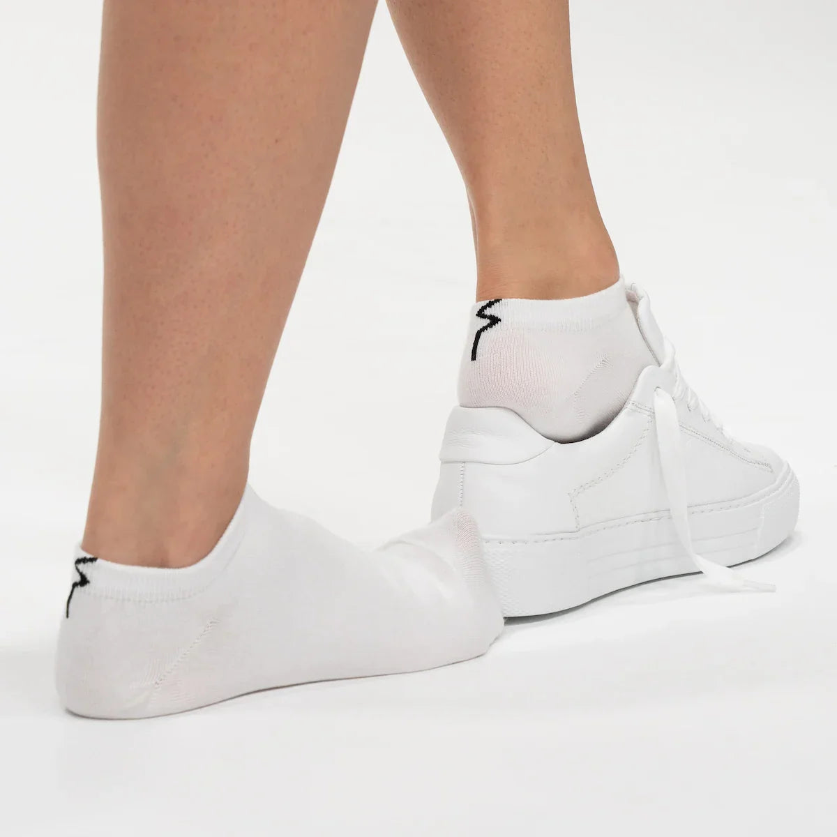 Welke sokken in sneakers voor dames? Vind jouw perfecte match